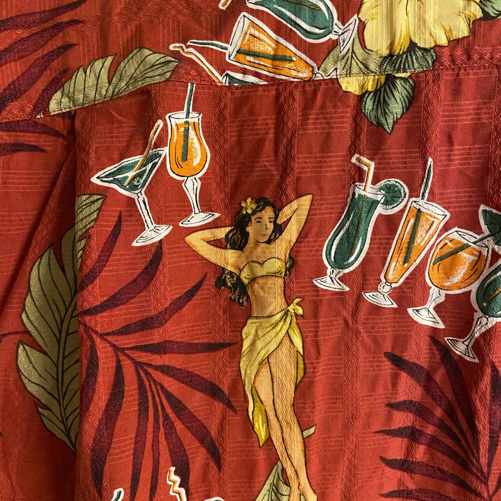 Tommy Bahama - Large